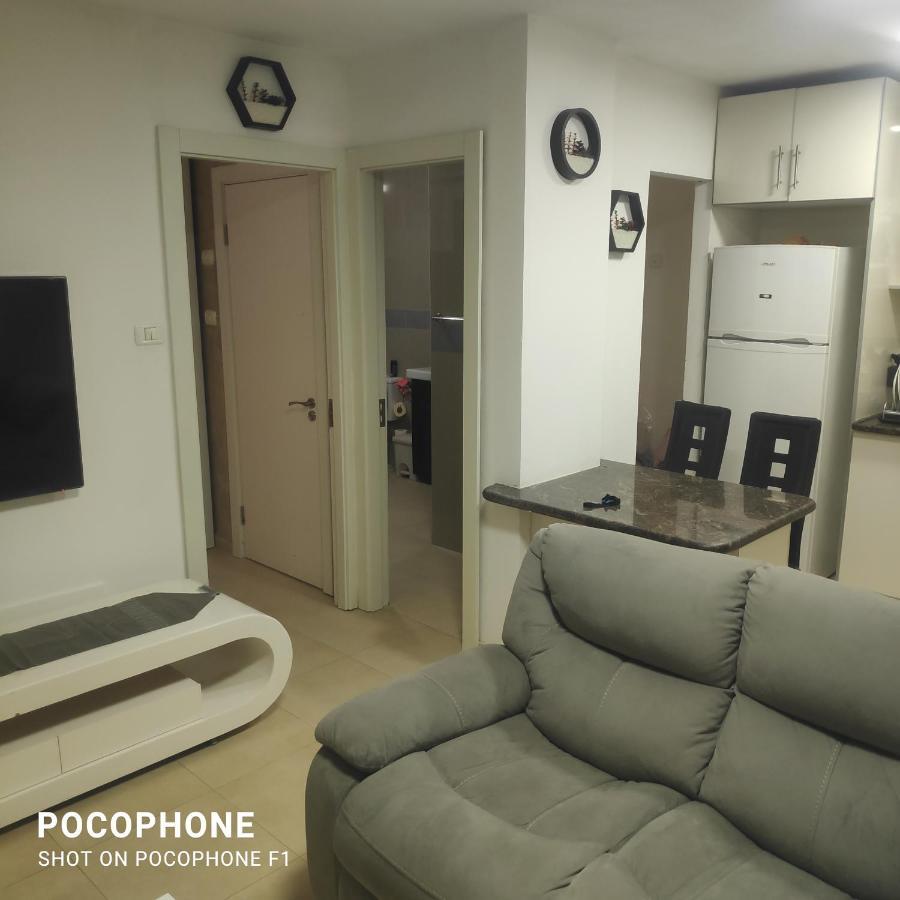 סוויטה של אלון Apartment Арад Екстериор снимка