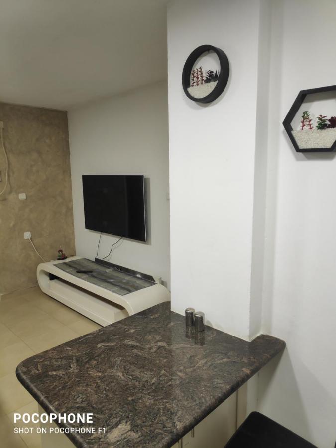 סוויטה של אלון Apartment Арад Екстериор снимка