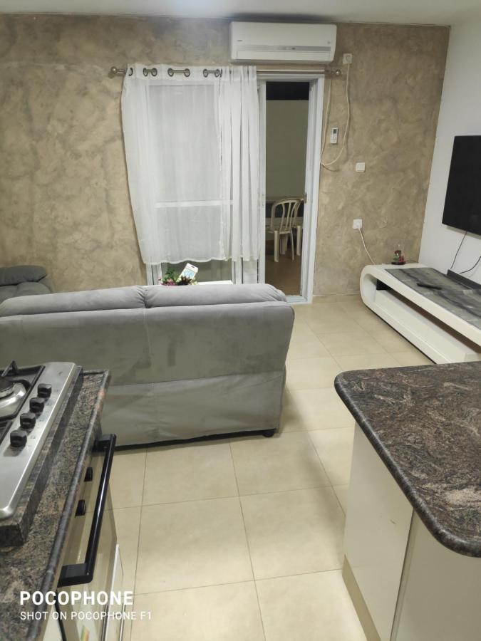 סוויטה של אלון Apartment Арад Екстериор снимка